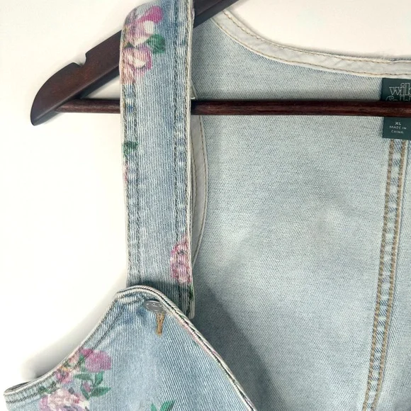 NWT Wild Fable Floral Blue/Pink Denim Crop Top Size XL - Picture 6 of 12